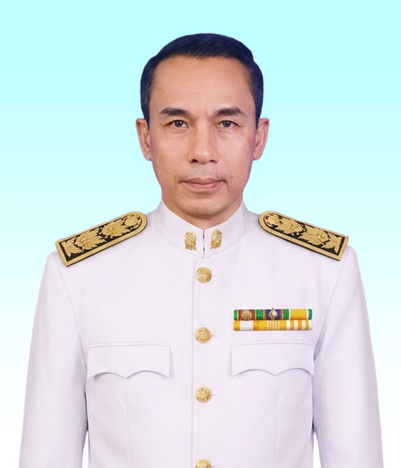 นายนพพร เดชชิต